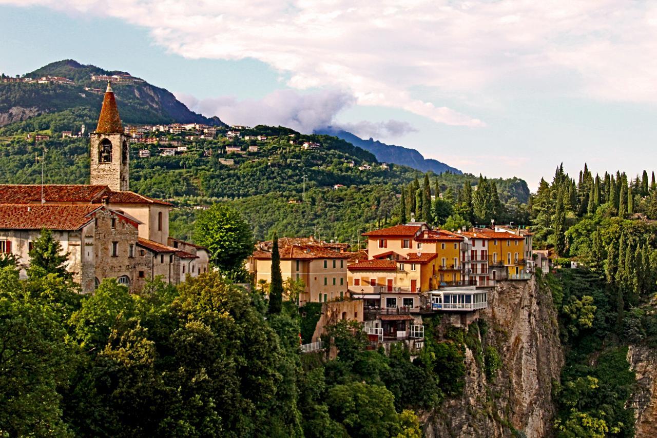 La Rotonda Apartments By Gardadomusmea Tremosine Luaran gambar